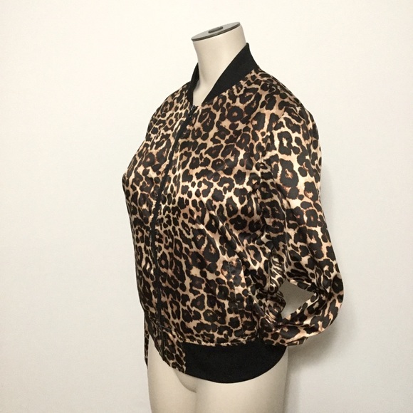 CITY STREETS Cheetah Bomber Jacket sz Small - Picture 8 of 11